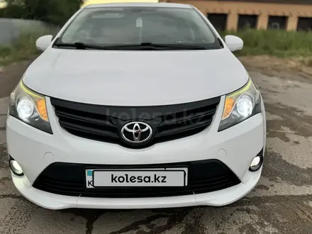 Toyota Avensis 2012 года за 7 300 000 тг. в Караганда – фото 4