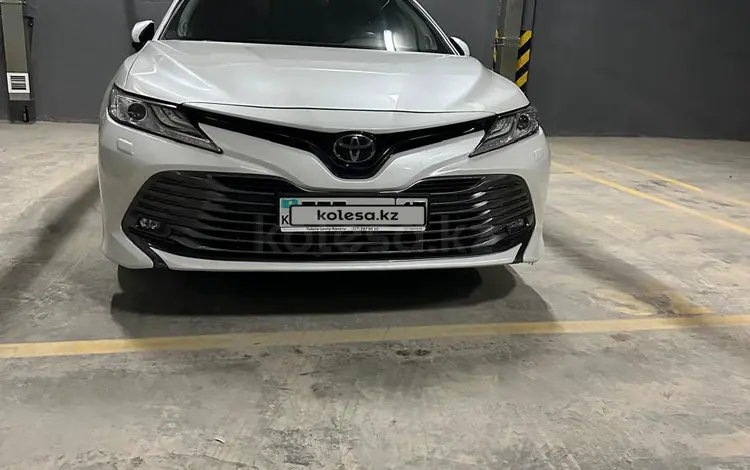 Toyota Camry 2020 года за 14 500 000 тг. в Алматы