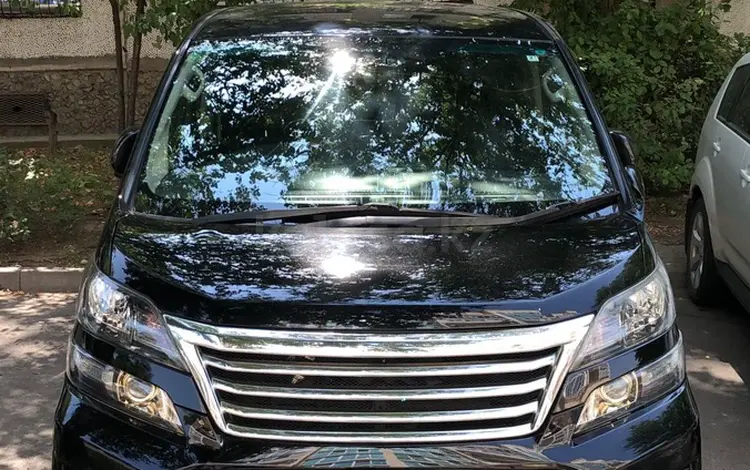 Toyota Vellfire 2010 годаүшін7 200 000 тг. в Атырау