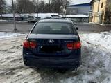 Hyundai Elantra 2007 года за 2 215 000 тг. в Семей – фото 2