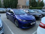 Toyota Camry 2018 годаfor6 300 000 тг. в Актобе – фото 2