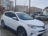 Toyota RAV4 2018 года за 8 999 999 тг. в Актау – фото 4