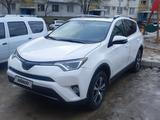 Toyota RAV4 2018 года за 8 999 999 тг. в Актау – фото 3