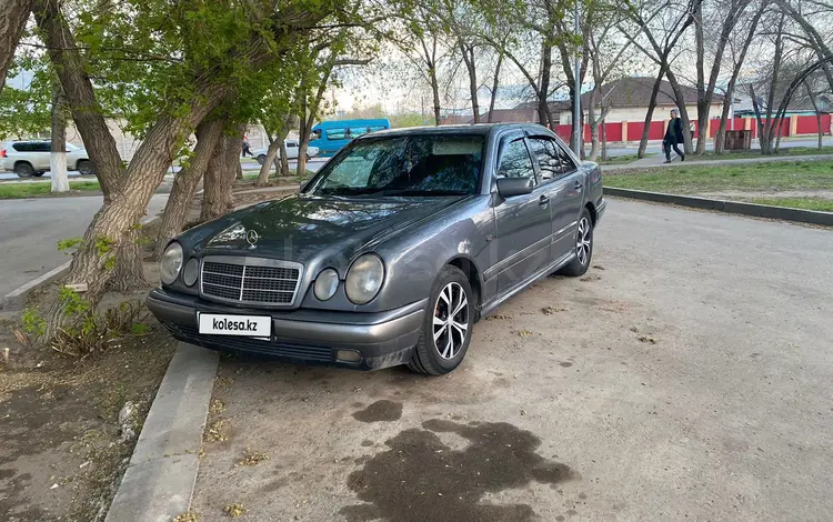Mercedes-Benz E 230 1996 года за 2 500 000 тг. в Павлодар