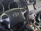 Toyota Highlander 2011 года за 13 000 000 тг. в Усть-Каменогорск – фото 2