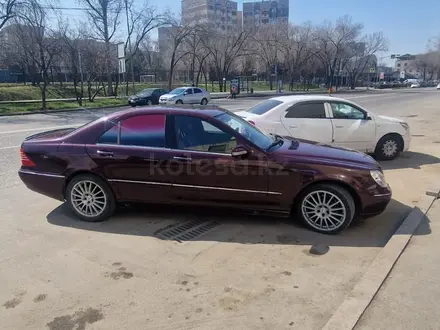 Mercedes-Benz S 320 2000 года за 3 800 000 тг. в Алматы – фото 3