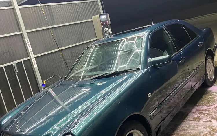 Mercedes-Benz E 230 1996 года за 1 700 000 тг. в Балхаш