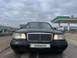 Mercedes-Benz C 200 1995 года за 1 400 000 тг. в Астана – фото 2