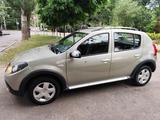 Renault Sandero Stepway 2014 годаүшін3 900 000 тг. в Алматы