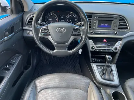 Hyundai Elantra 2018 года за 7 410 000 тг. в Алматы – фото 11