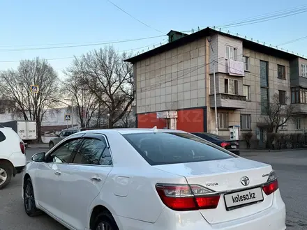 Toyota Camry 2015 года за 10 300 000 тг. в Алматы – фото 4
