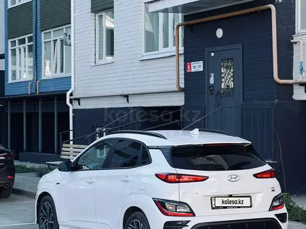 Hyundai Kona 2023 года за 12 900 000 тг. в Алматы – фото 2