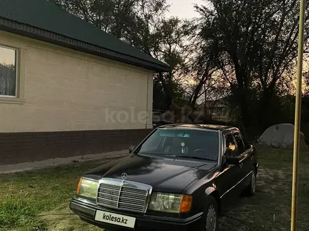 Mercedes-Benz E 230 1991 года за 1 300 000 тг. в Алматы – фото 7