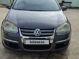 Volkswagen Jetta 2006 годаүшін3 000 000 тг. в Актау