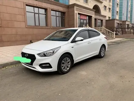 Hyundai Solaris 2020 года за 5 700 000 тг. в Уральск – фото 3