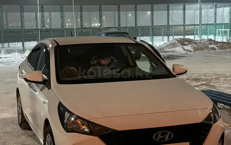 Hyundai Accent 2021 годаfor7 600 000 тг. в Караганда