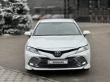 Toyota Camry 2020 года за 14 700 000 тг. в Алматы