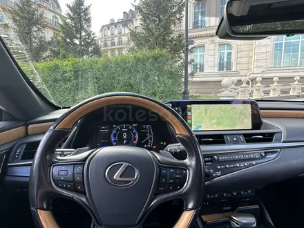 Lexus ES 250 2019 года за 24 500 000 тг. в Астана
