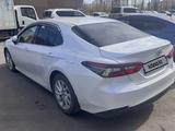 Toyota Camry 2023 годаfor17 000 000 тг. в Астана – фото 2