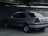 Mercedes-Benz C 180 1995 годаүшін1 480 000 тг. в Талдыкорган – фото 2