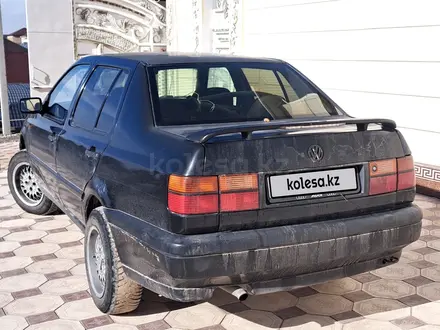 Volkswagen Vento 1992 года за 850 000 тг. в Шымкент – фото 4
