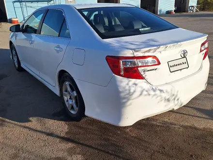 Toyota Camry 2012 года за 5 200 000 тг. в Актобе – фото 2