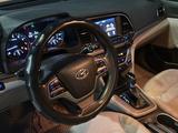 Hyundai Elantra 2016 годаүшін4 000 000 тг. в Атырау – фото 5