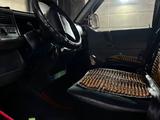 Volkswagen Multivan 1997 года за 4 000 000 тг. в Караганда – фото 5