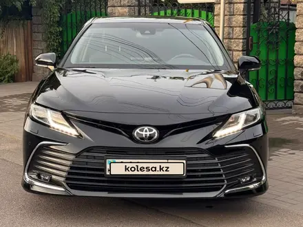 Toyota Camry 2023 года за 15 000 000 тг. в Алматы