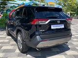 Toyota RAV4 2023 года за 21 000 000 тг. в Алматы – фото 3