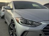 Hyundai Elantra 2018 годаүшін6 600 000 тг. в Актау