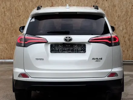 Toyota RAV4 2019 года за 10 599 000 тг. в Актау – фото 3