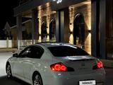 Nissan Skyline 2008 года за 3 100 000 тг. в Атырау