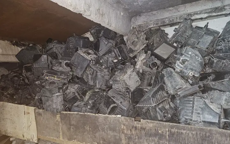 Корпус воздушного фильтра за 10 000 тг. в Астана