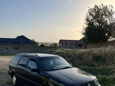 Volkswagen Passat 1993 года за 1 700 000 тг. в Шымкент