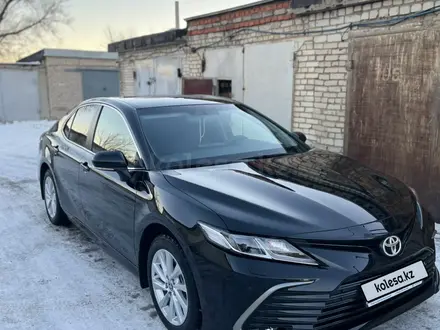 Toyota Camry 2024 года за 18 500 000 тг. в Лисаковск – фото 2