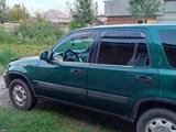 Honda CR-V 1999 годаүшін3 800 000 тг. в Семей – фото 2