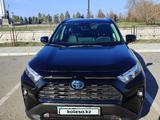 Toyota RAV4 2023 года за 23 500 000 тг. в Тараз – фото 2