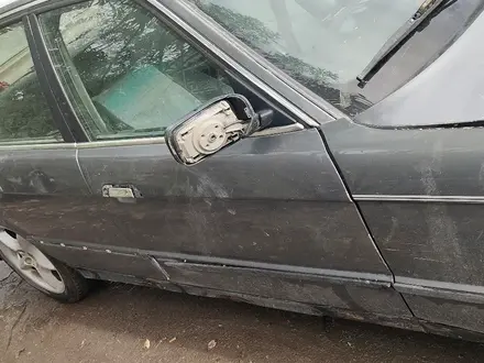BMW 520 1991 года за 800 000 тг. в Астана – фото 2