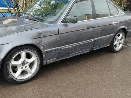 BMW 520 1991 года за 800 000 тг. в Астана