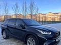 Toyota Highlander 2023 года за 23 500 000 тг. в Астана