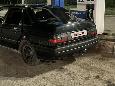 Volkswagen Passat 1993 года за 900 000 тг. в Караганда – фото 4