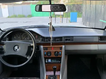 Mercedes-Benz E 230 1992 года за 2 400 000 тг. в Шымкент – фото 12