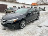 Toyota Camry 2017 года за 9 500 000 тг. в Актобе – фото 2