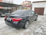 Toyota Camry 2017 года за 9 500 000 тг. в Актобе – фото 5