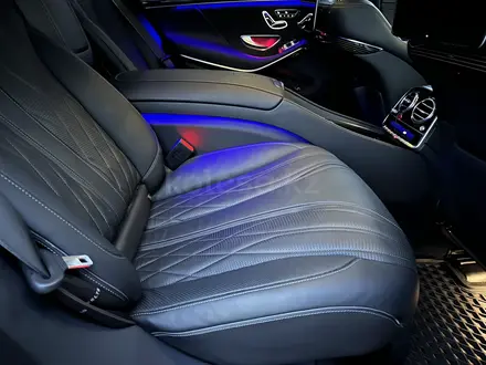 Mercedes-Benz S 63 AMG 2017 года за 57 500 000 тг. в Алматы – фото 18