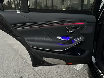 Mercedes-Benz S 63 AMG 2017 года за 57 500 000 тг. в Алматы – фото 14