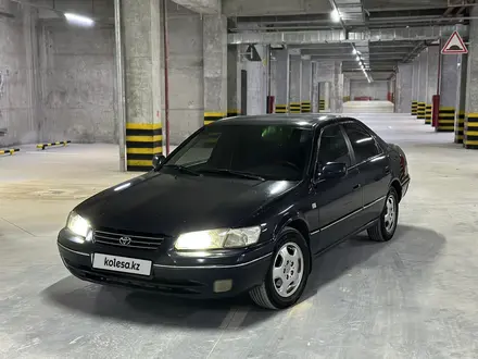 Toyota Camry 1997 года за 3 000 000 тг. в Шымкент