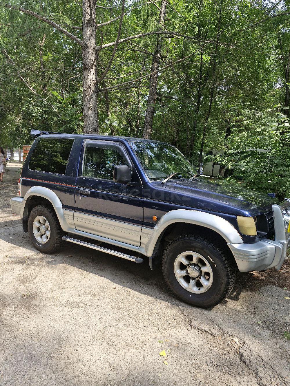 Mitsubishi Pajero 1996 г.