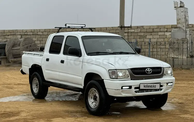 Toyota Hilux 2002 годаүшін2 200 000 тг. в Атырау